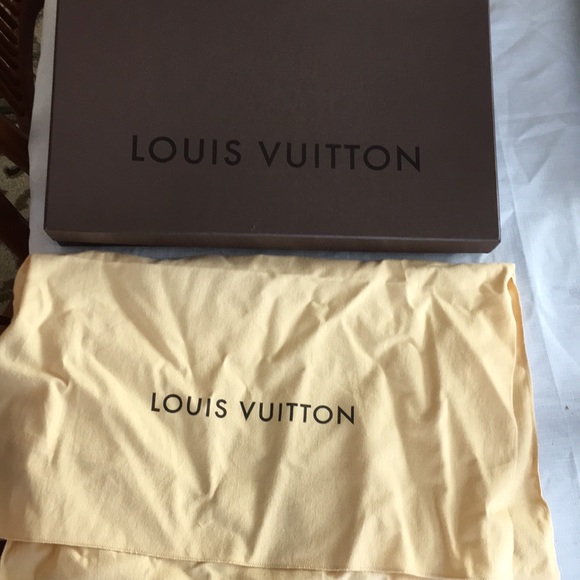 Louis Vuitton’s canvas/authentic pocketbook - Picture 4 of 4